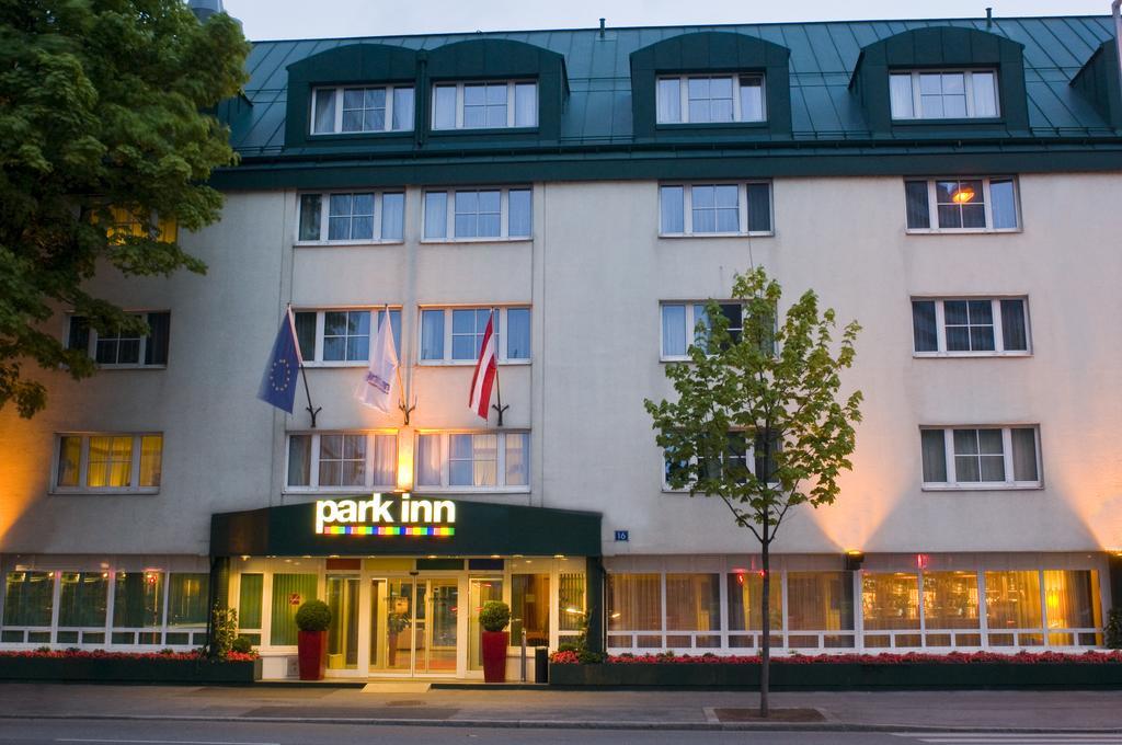 Park Inn By Radisson Uno City Viena Exterior foto
